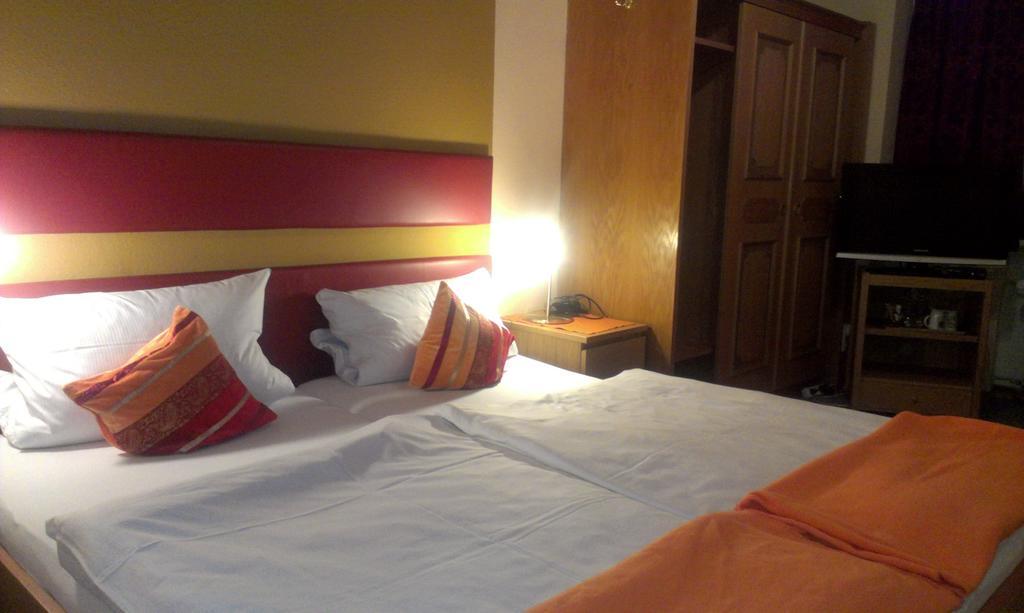 Hotel Zur Post Schönberg Quarto foto