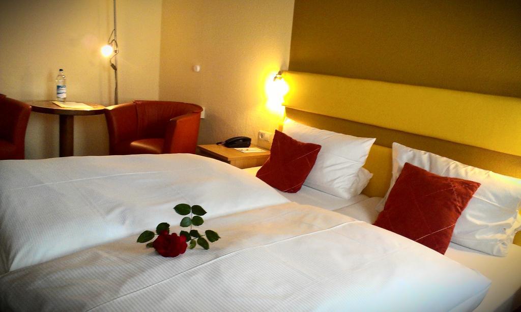 Hotel Zur Post Schönberg Quarto foto